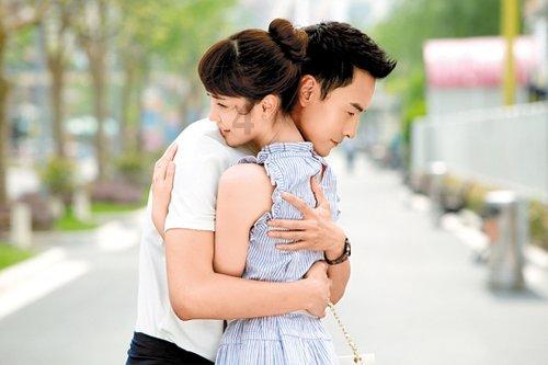 防城港海上风电示范项目首批机组并网发电