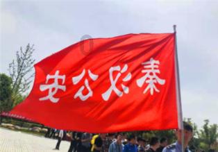 逆境英雄降临